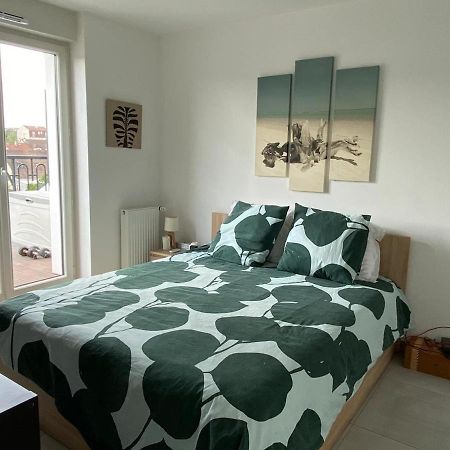 Apartmán 35M2 Neuf, Plein Sud, Dernier Etage Avec Terrasse Noisy-le-Grand Exteriér fotografie
