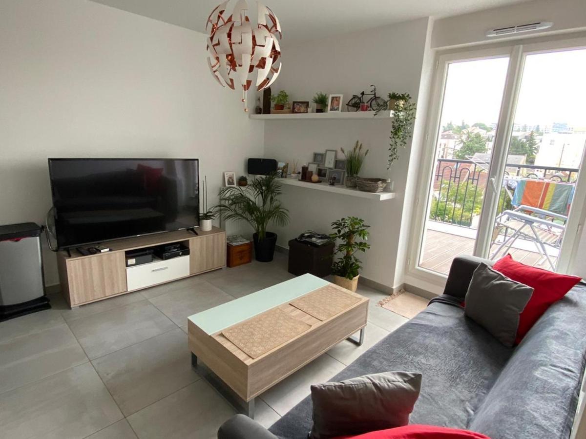 Apartmán 35M2 Neuf, Plein Sud, Dernier Etage Avec Terrasse Noisy-le-Grand Exteriér fotografie